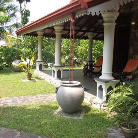 Simon'S Lodge ฮิกคาดูวา ภายนอก รูปภาพ